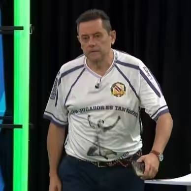 最愚蠢的皇马球迷 阿斯报主帅：巴萨被国米淘汰 被严重高估